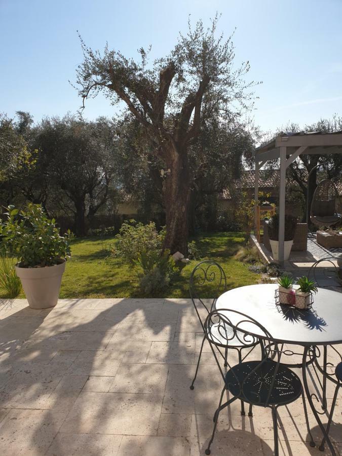La Bastide Aux Oliviers Hotel Tourrettes-sur-Loup Exterior foto